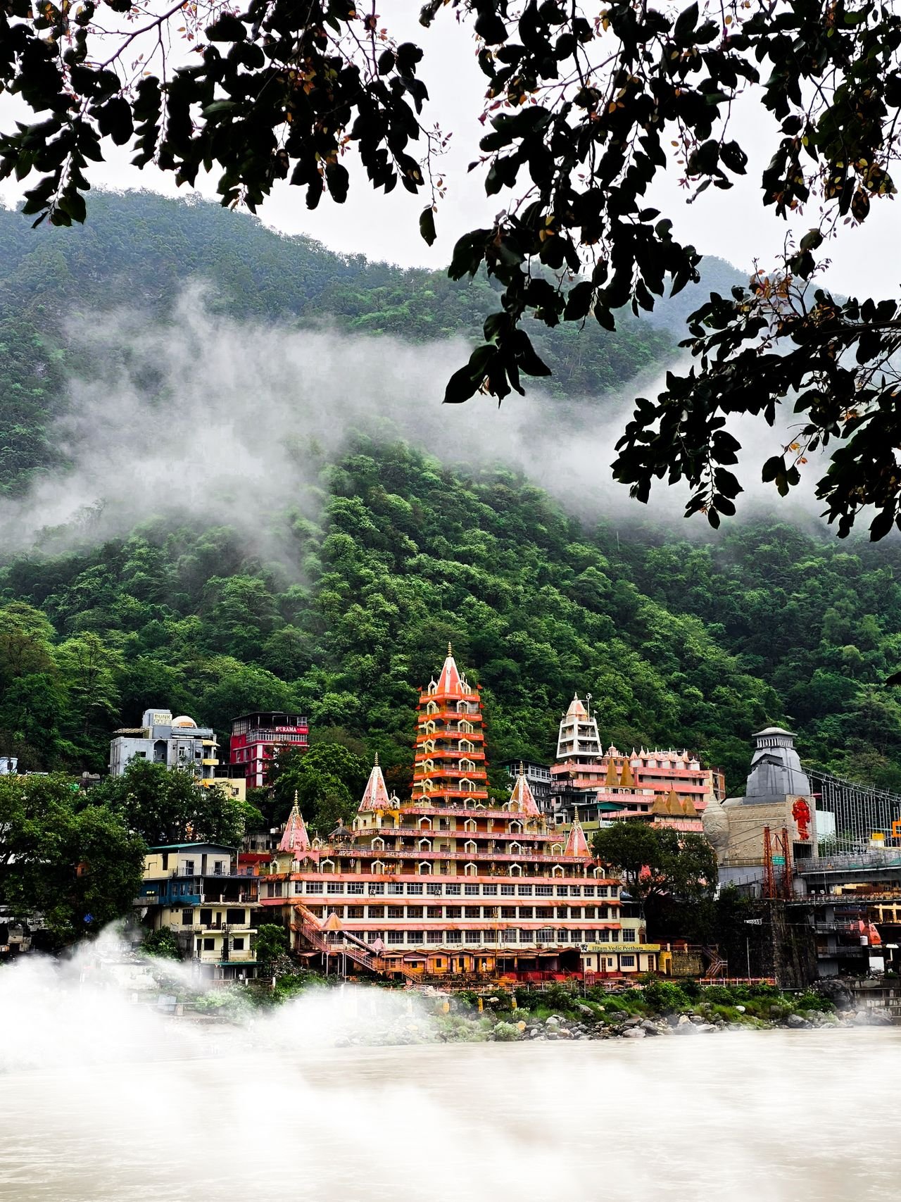 Uttarakhand mountains and lakes